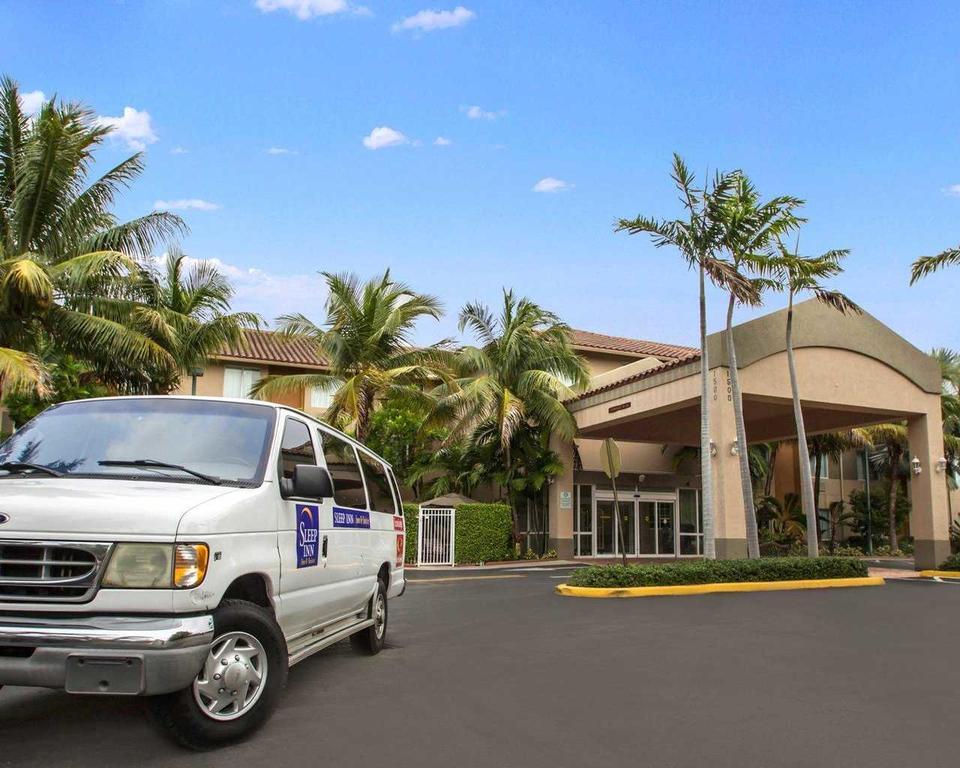 Sleep Inn & Suites Ft Lauderdale International Airport Dania Beach Exterior photo