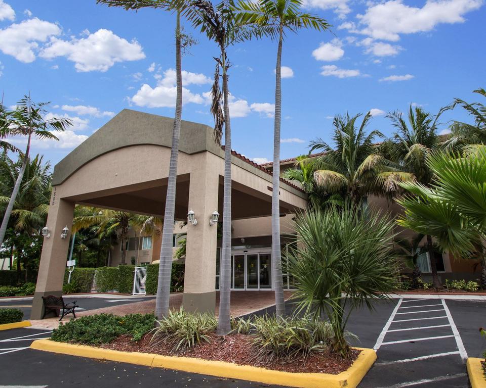 Sleep Inn & Suites Ft Lauderdale International Airport Dania Beach Exterior photo