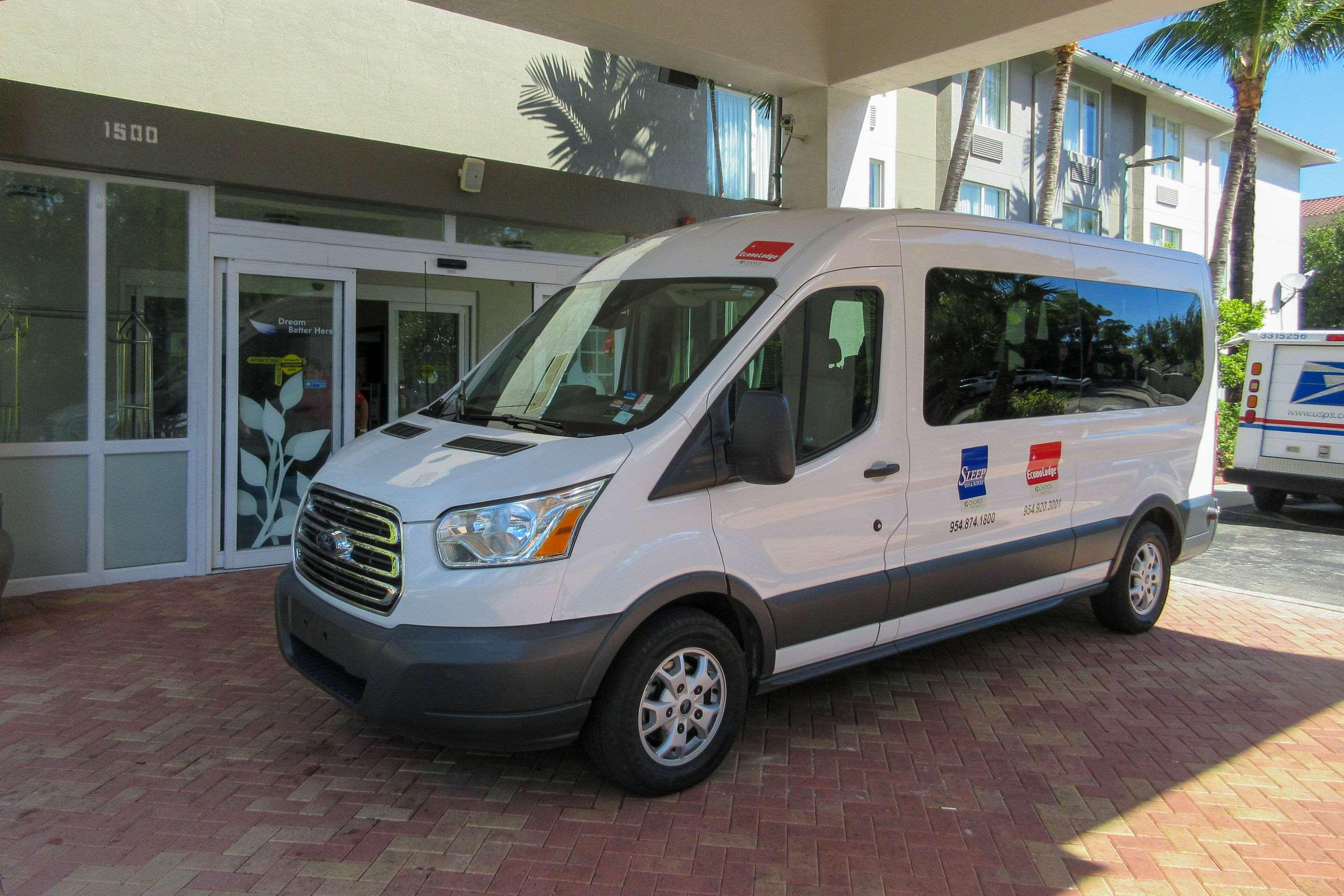 Sleep Inn & Suites Ft Lauderdale International Airport Dania Beach Exterior photo